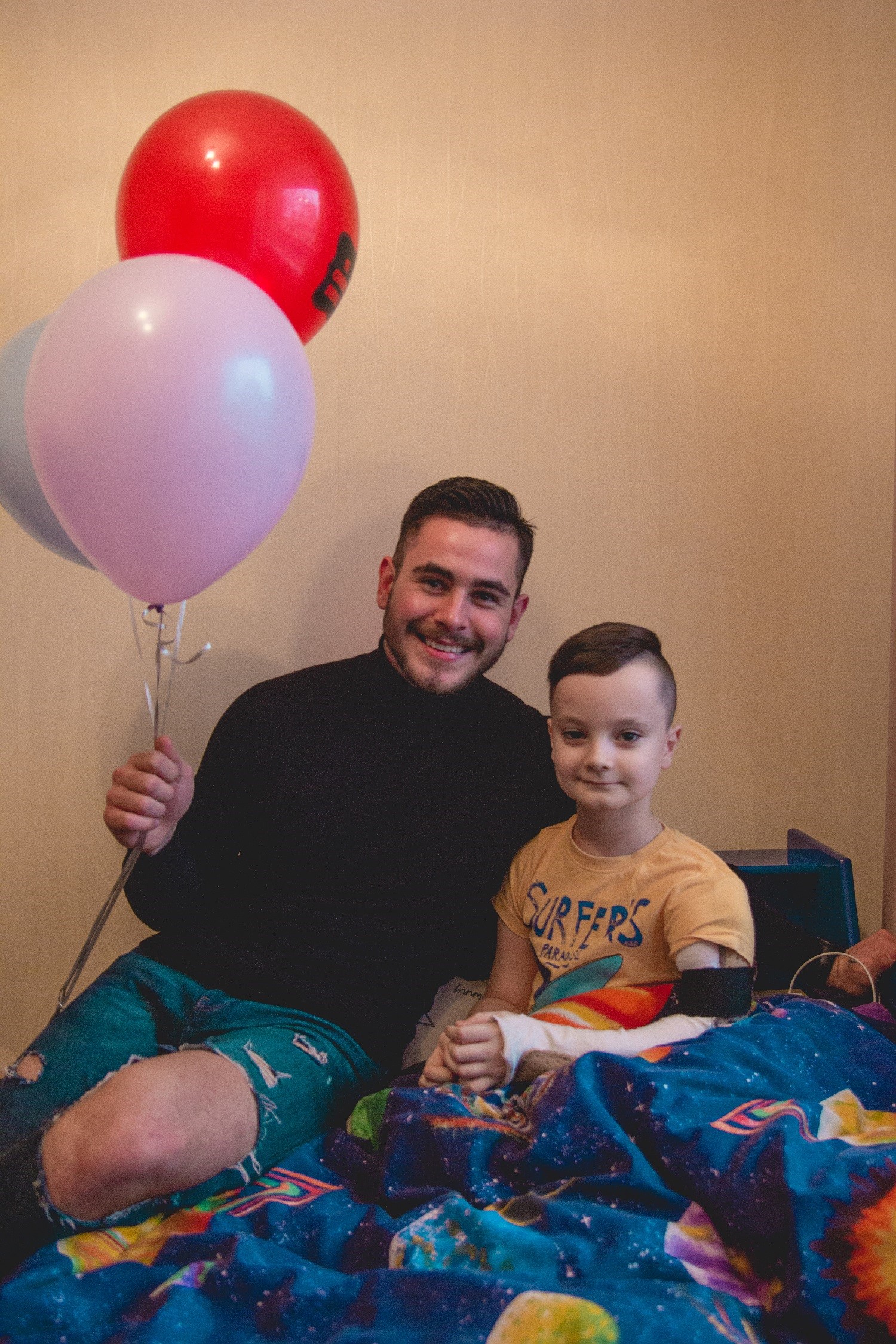 Read more about the article Akcija „porcelianiniam“ berniukui paremti – kilni labdaros iniciatyva