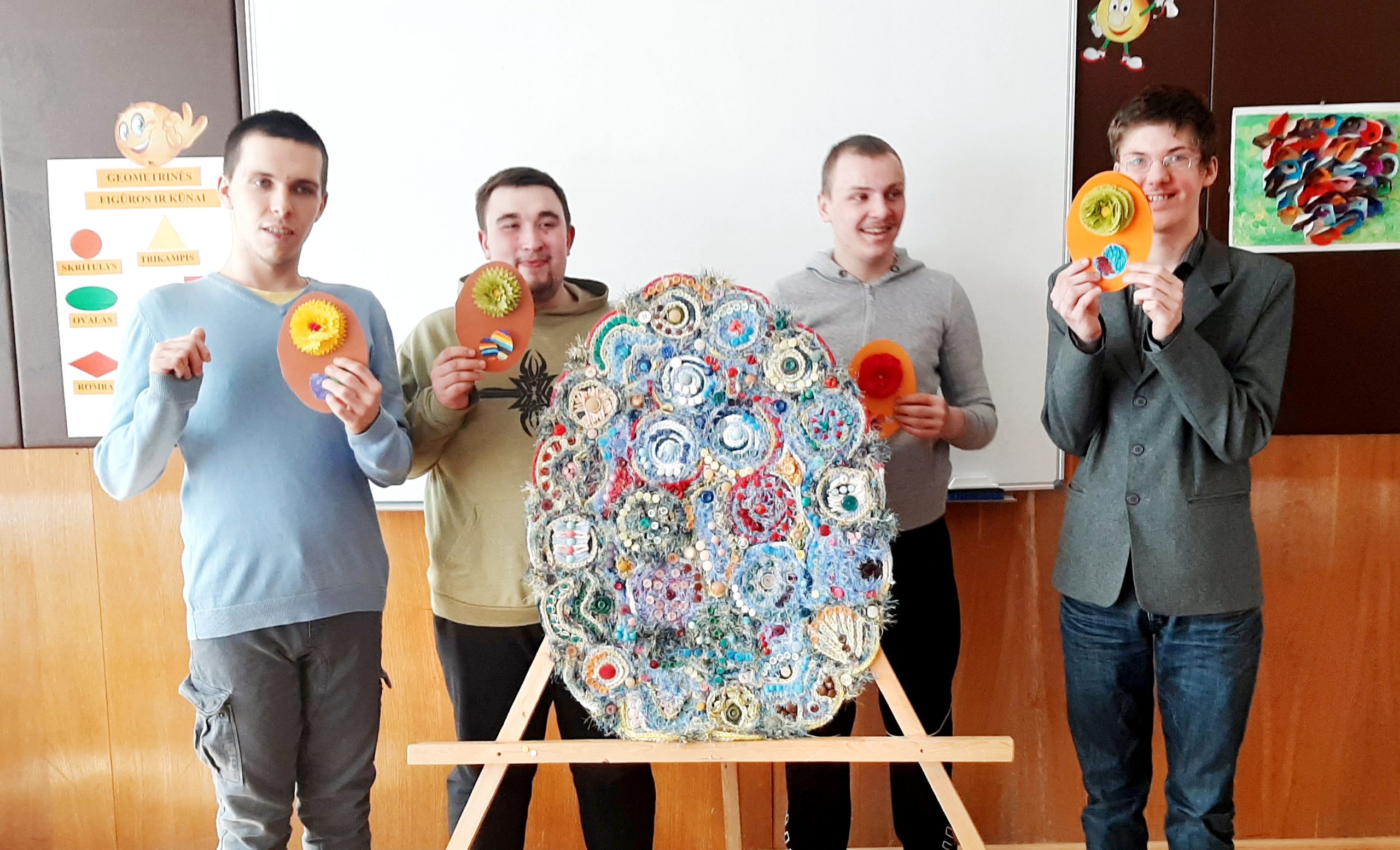 Read more about the article Mokiniai ruošiasi Velykoms