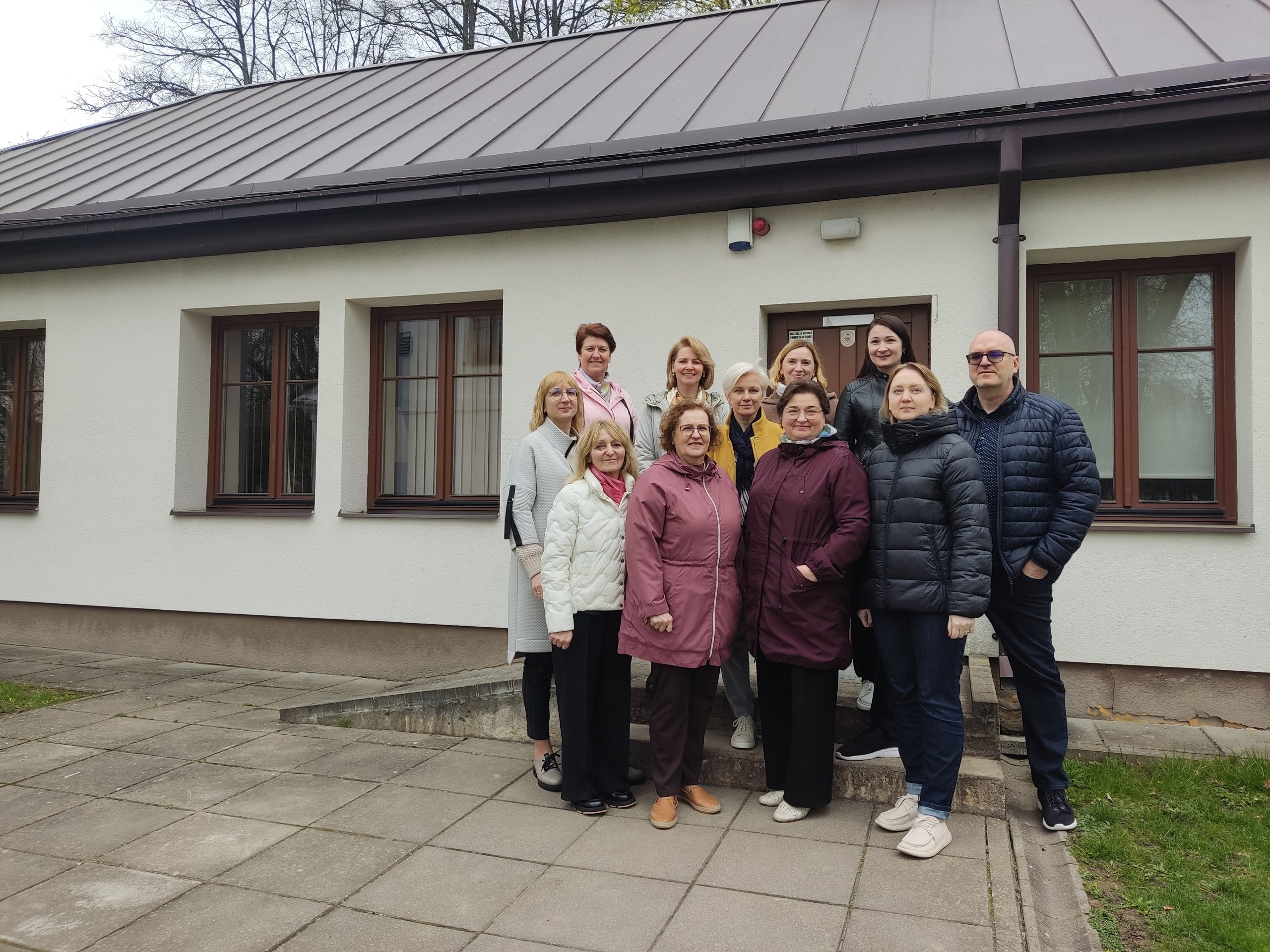 Read more about the article Mokyklos konsultantų komanda lankosi Geldaudiškyje